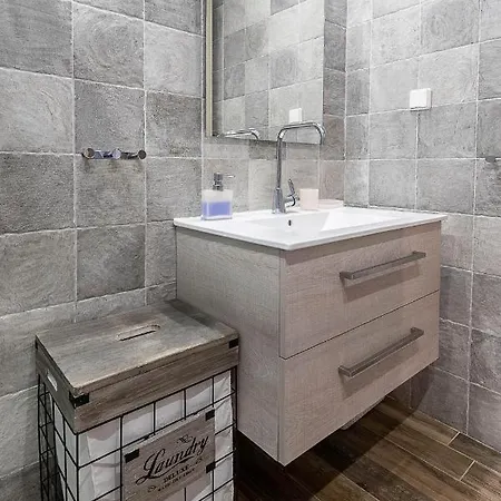 Dimitrios Tatil Evi *